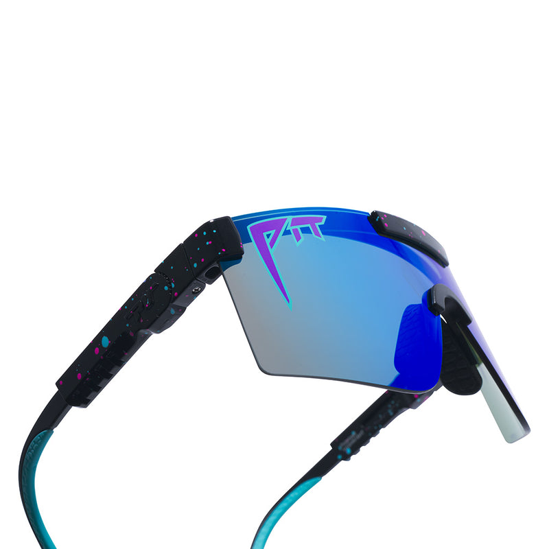 HDPV Polarized Blue / Wide | im_ready_for_my_closeup.JPG | Front view from the bottom of The Midnight Original 2.0 with hdpv polarized blue lens on white background